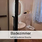 Muehlenstrasse - Zentrumsnah, Parkplatz Inklusive - Ideal Fuer Familien, Paare Und Geschaeftsleute Apartment
