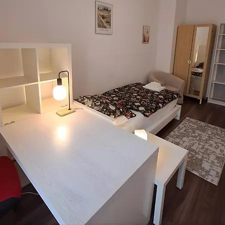 Lejlighed Muehlenstrasse - Zentrumsnah, Parkplatz Inklusive - Ideal Fuer Familien, Paare Und Geschaeftsleute Chemnitz