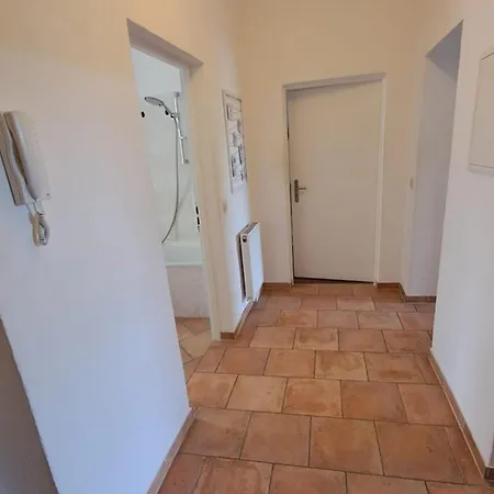 Muehlenstrasse - Zentrumsnah, Parkplatz Inklusive - Ideal Fuer Familien, Paare Und Geschaeftsleute