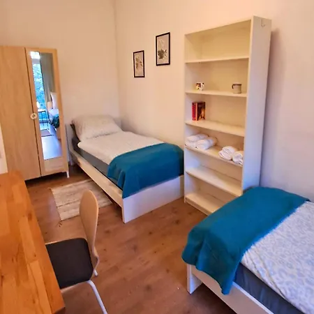 Muehlenstrasse - Zentrumsnah, Parkplatz Inklusive - Ideal Fuer Familien, Paare Und Geschaeftsleute Lejlighed Chemnitz