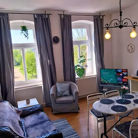 Muehlenstrasse - Zentrumsnah, Parkplatz Inklusive - Ideal Fuer Familien, Paare Und Geschaeftsleute Lejlighed