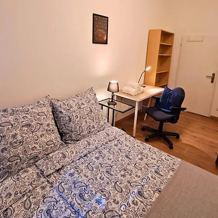 Muehlenstrasse - Zentrumsnah, Parkplatz Inklusive - Ideal Fuer Familien, Paare Und Geschaeftsleute * Chemnitz