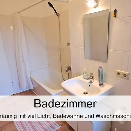 Lejlighed Muehlenstrasse - Zentrumsnah, Parkplatz Inklusive - Ideal Fuer Familien, Paare Und Geschaeftsleute Chemnitz